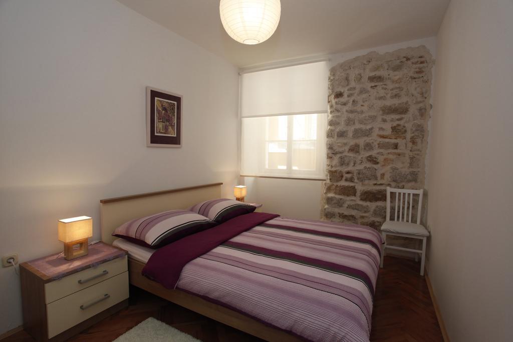 Apartment Vallamar Zara Esterno foto